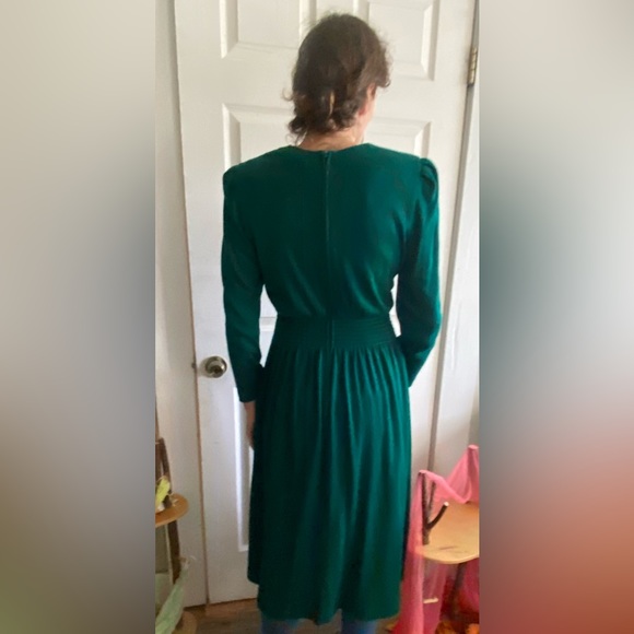 Vintage Jessica Howard 80s does 40s Dress Emerald Green - Picture 3 of 7